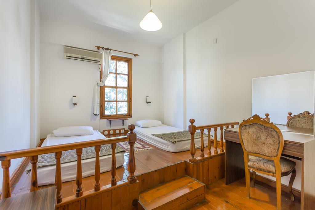 Mavi & Ani Pansiyon Antalya Exterior photo
